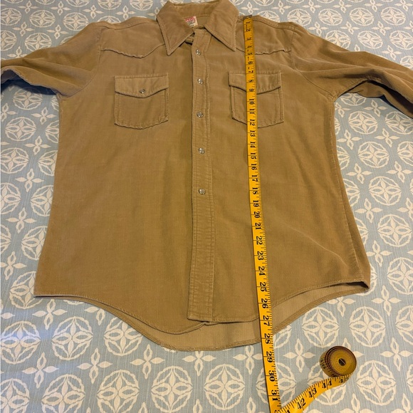 Vintage light brown corduroy shirt - Picture 7 of 11